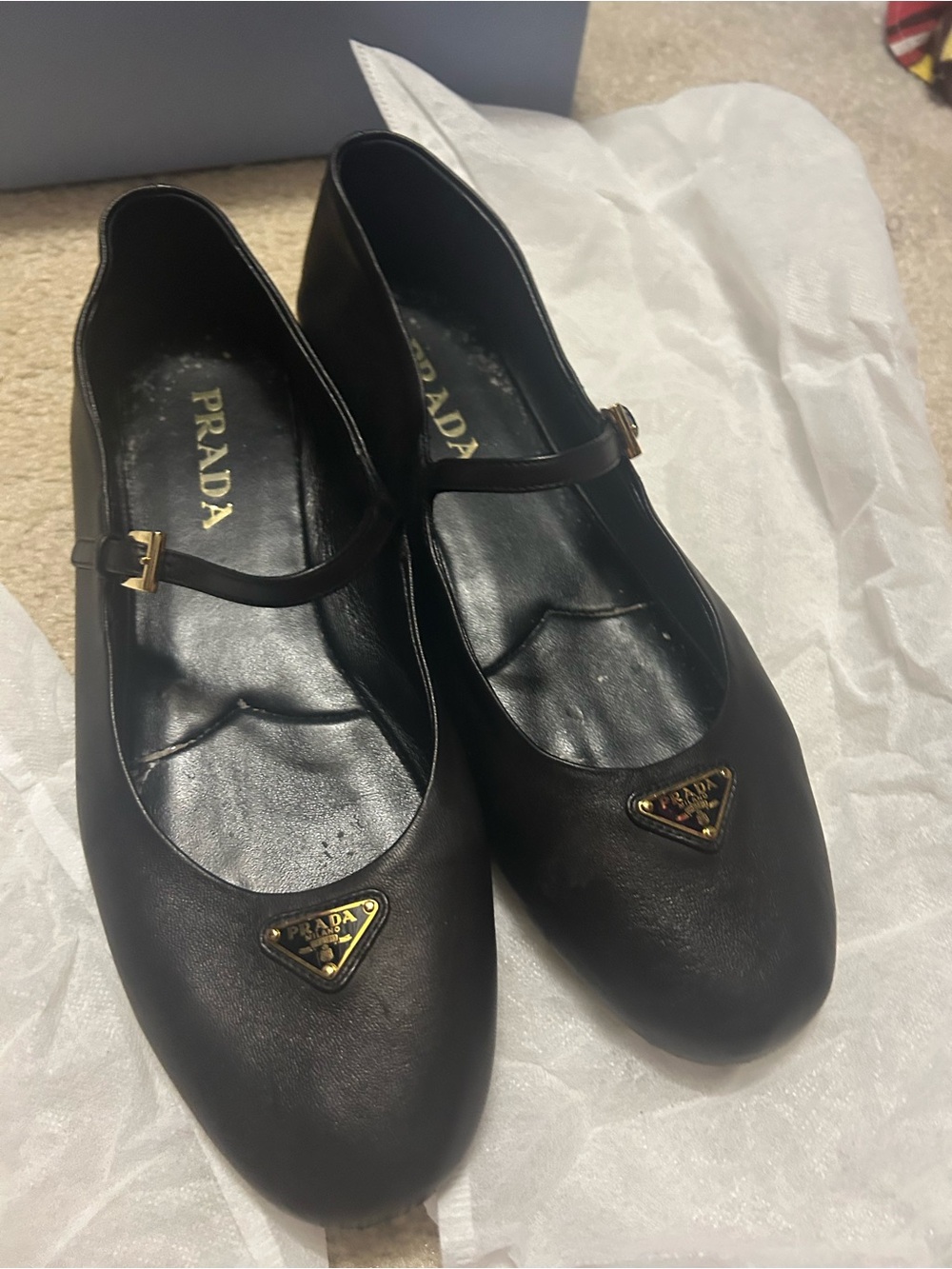 AUTHENTIC PRADA black leather Mary Jane flats. - Picture 11 of 16